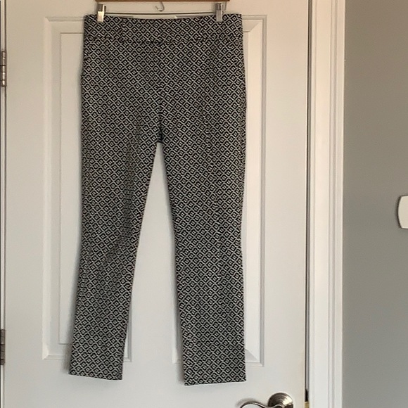 Black and White Ann Taylor Loft Ankle Length Pant - Picture 4 of 6